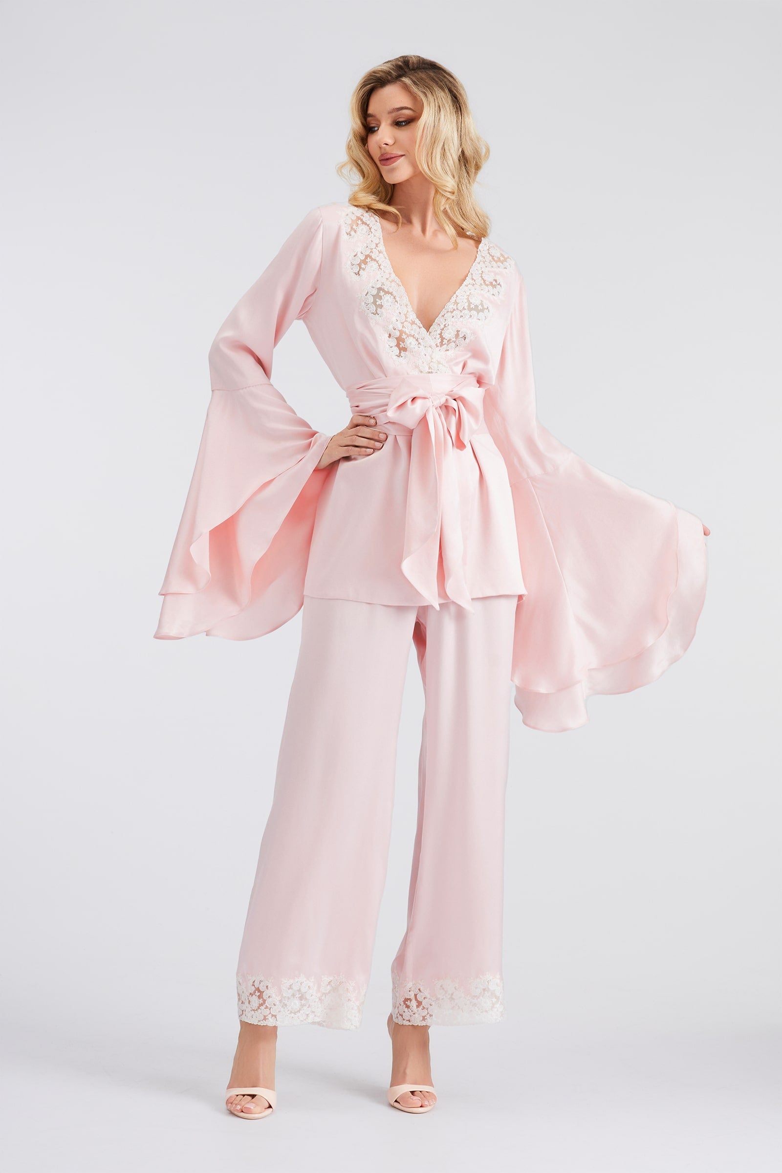 THE DARLING ROBE